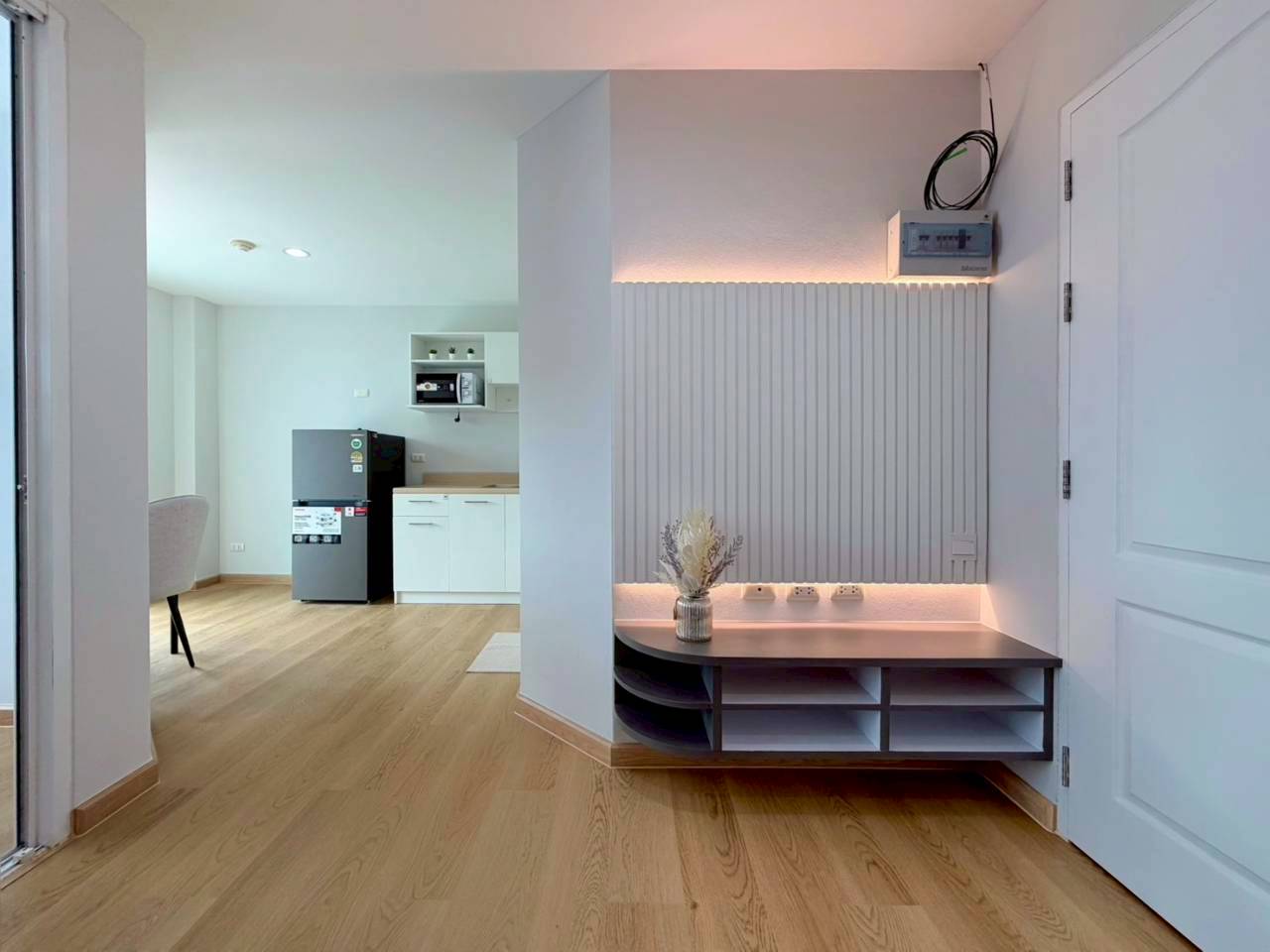 Plus Condo 1 WR-04641 8