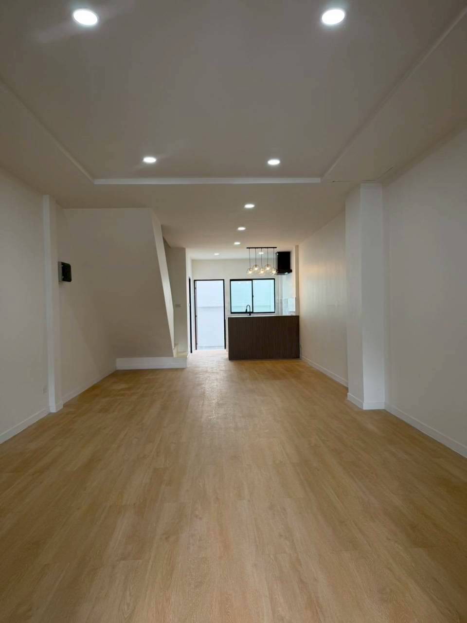 หมู่บ้านโกลเด้นวิลล์ 5 WR-04645 2