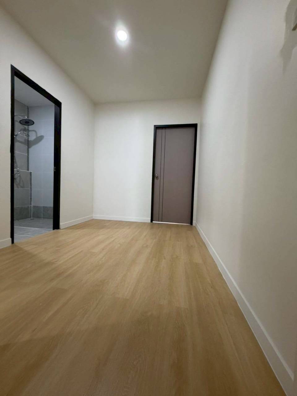 หมู่บ้านโกลเด้นวิลล์ 5 WR-04645 5