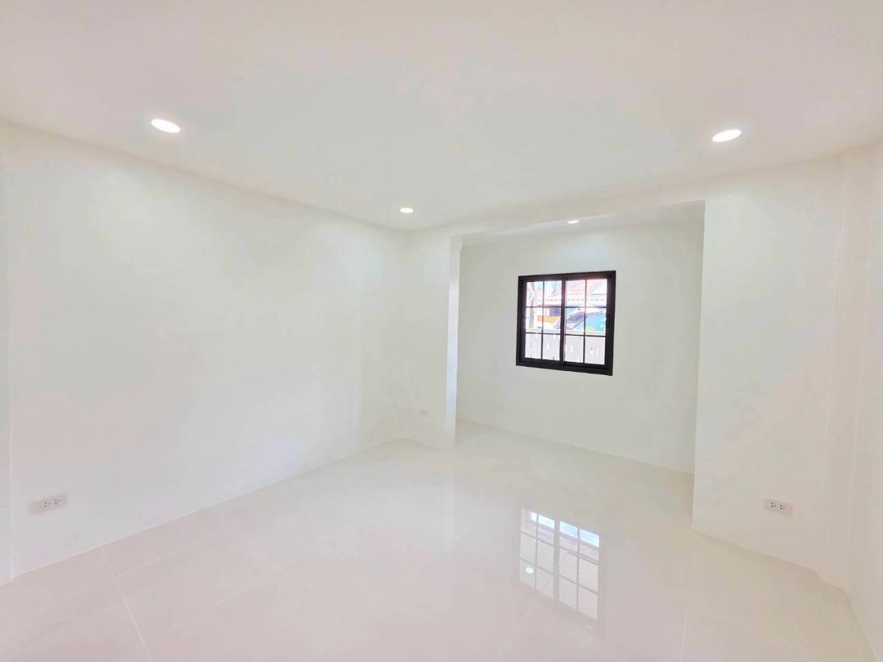 หมู่บ้านร็อคการ์เด้น บายพาส WR-04683 4