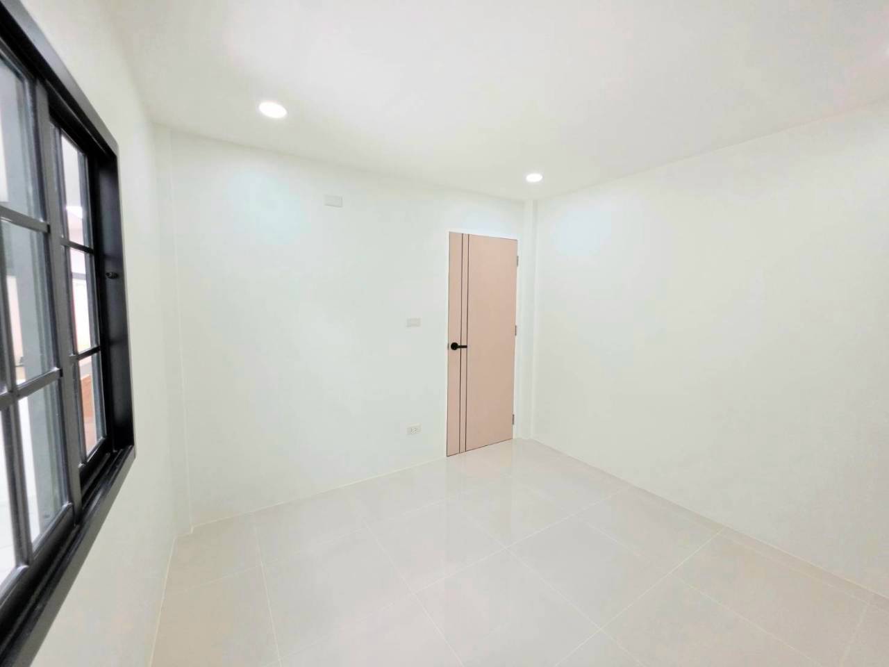 หมู่บ้านร็อคการ์เด้น บายพาส WR-04683 5
