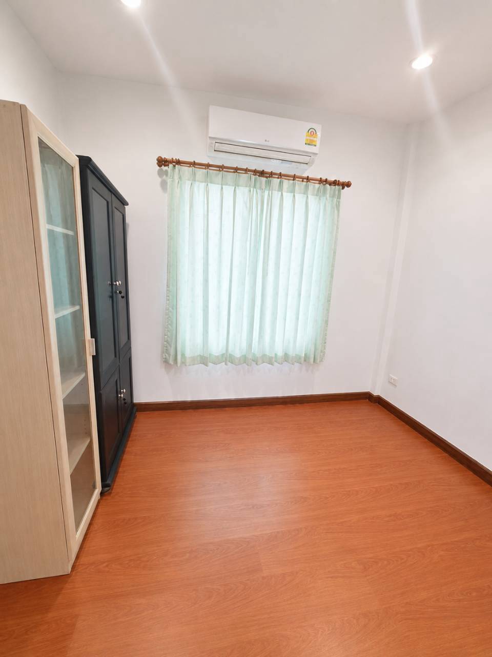 หมู่บ้านพนาสนธิ์ เรสซิเด้นท์ WR-04701 6