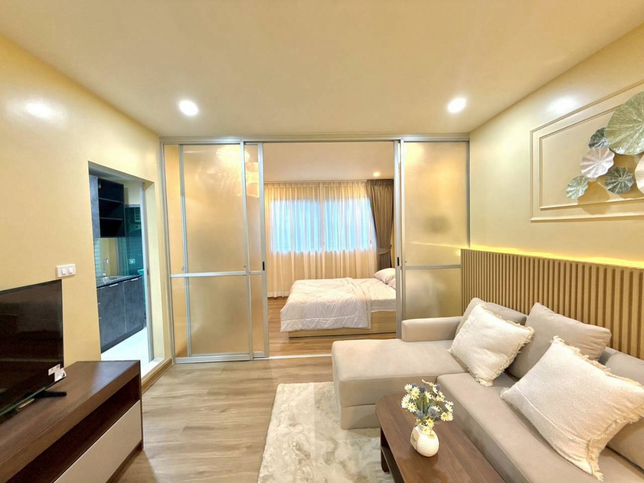 Dcondo Kathu WR-04704 2