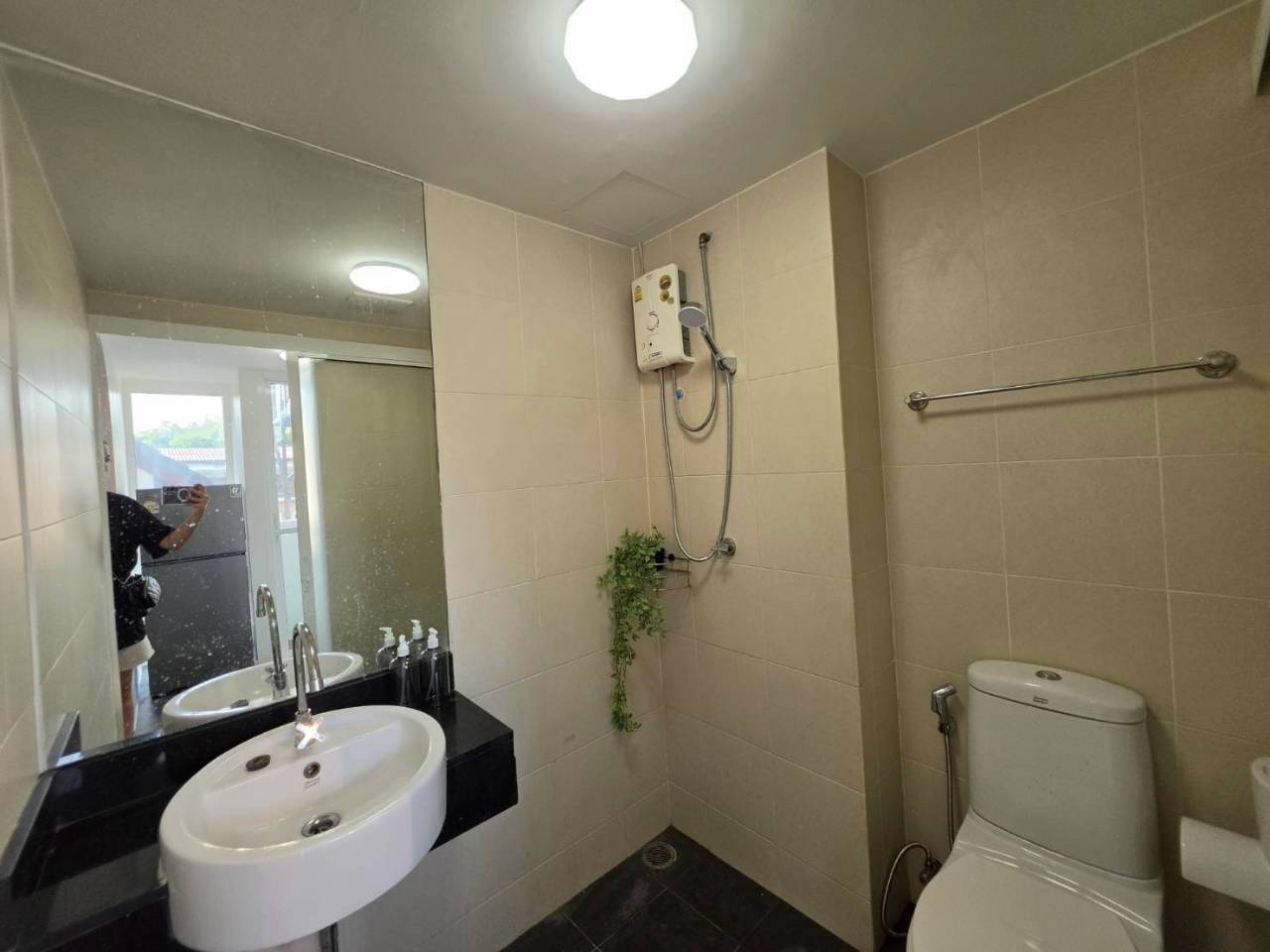 The Wide Condominium WR-04732 11