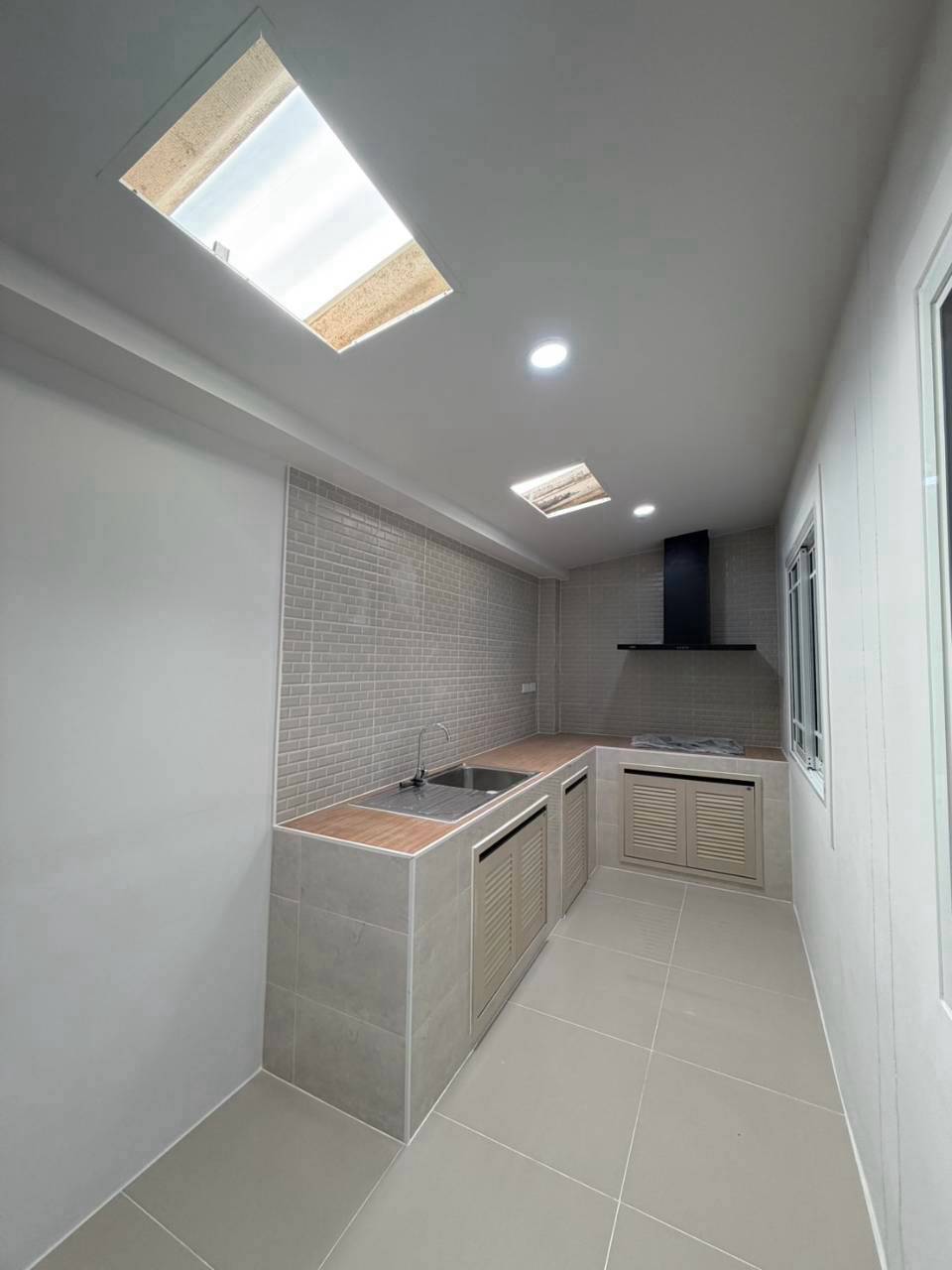 หมู่บ้านพร้อมพันธ์ ลักกงษี WR-04737 5