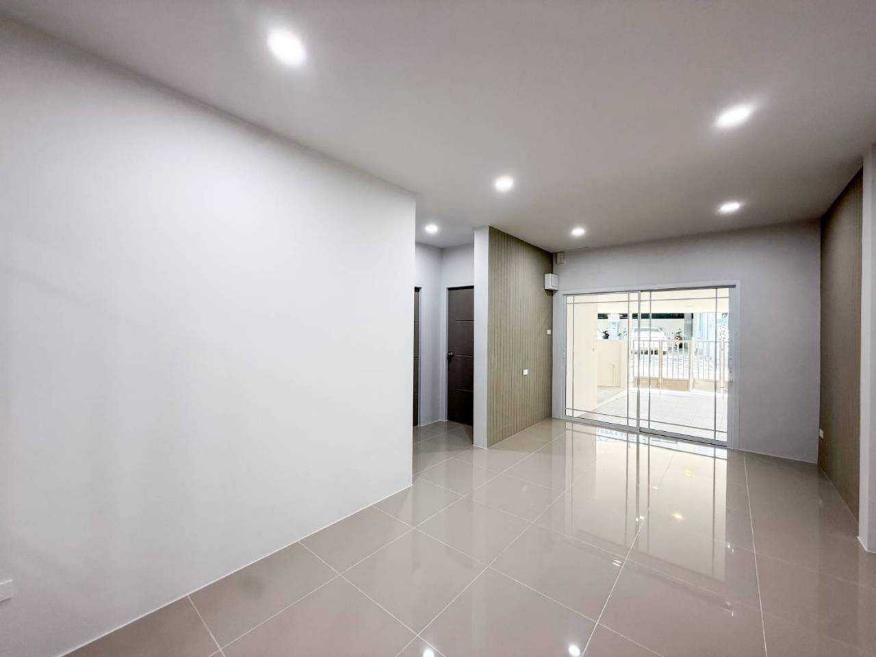 หมู่บ้านพร้อมพันธ์ ลักกงษี WR-04737 4