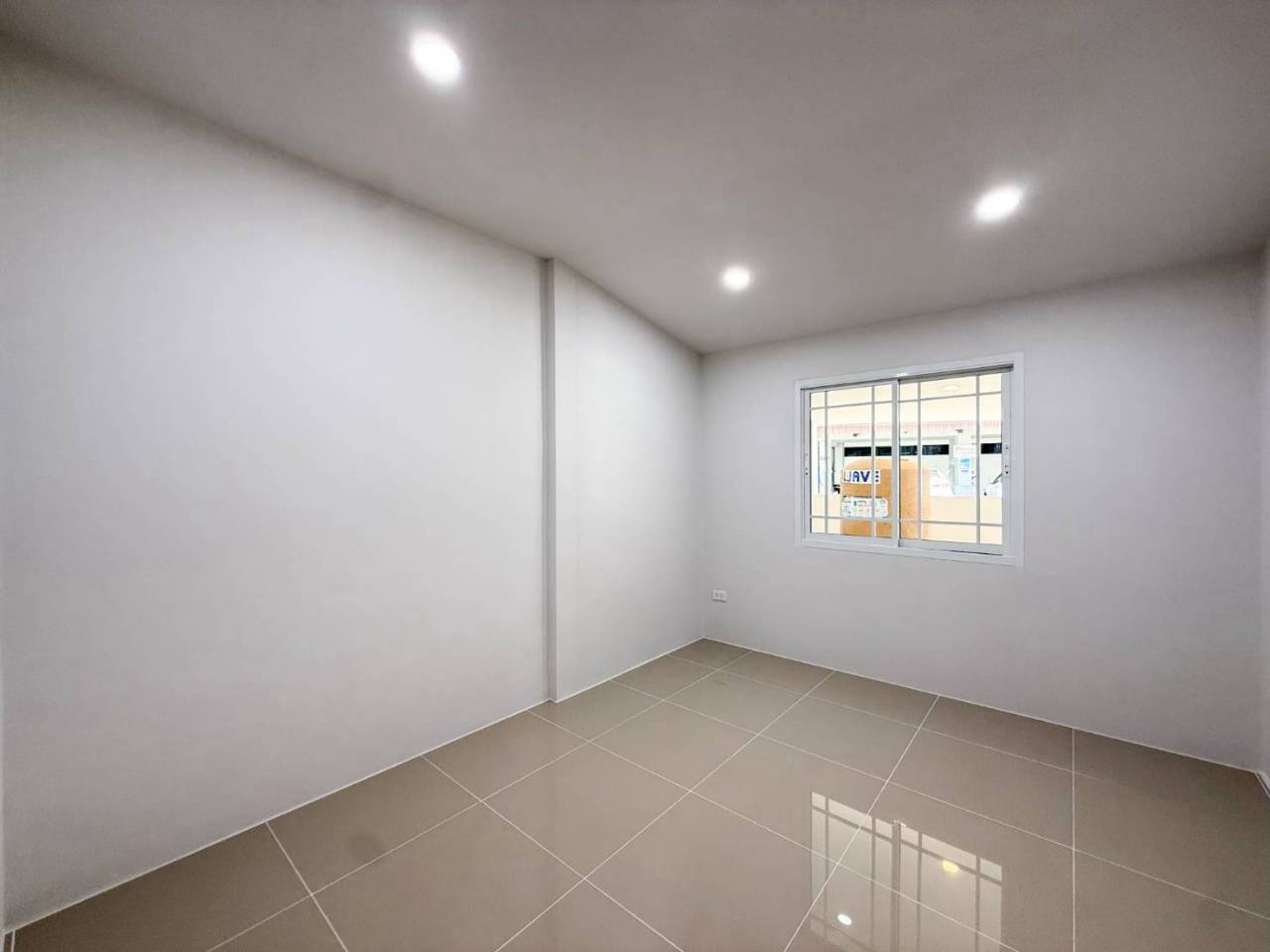 หมู่บ้านพร้อมพันธ์ ลักกงษี WR-04737 6