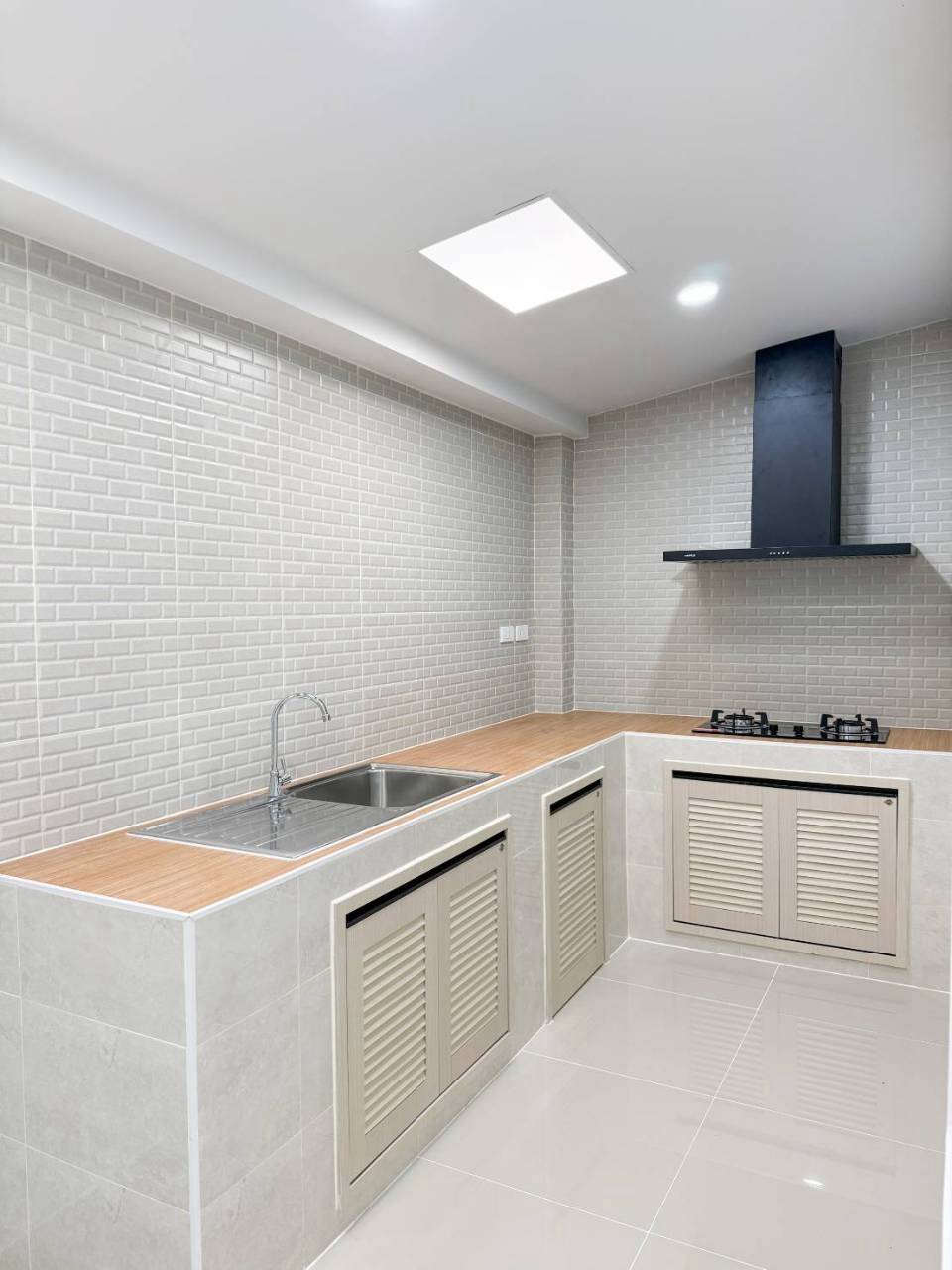 หมู่บ้านพร้อมพันธ์ ลักกงษี WR-04737 7