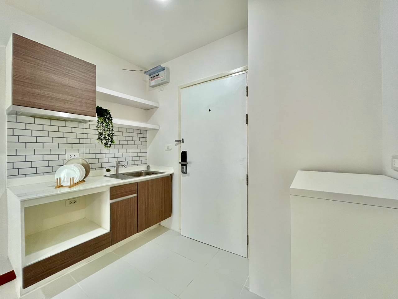 Zcape 3 Condominium WR-04776 8