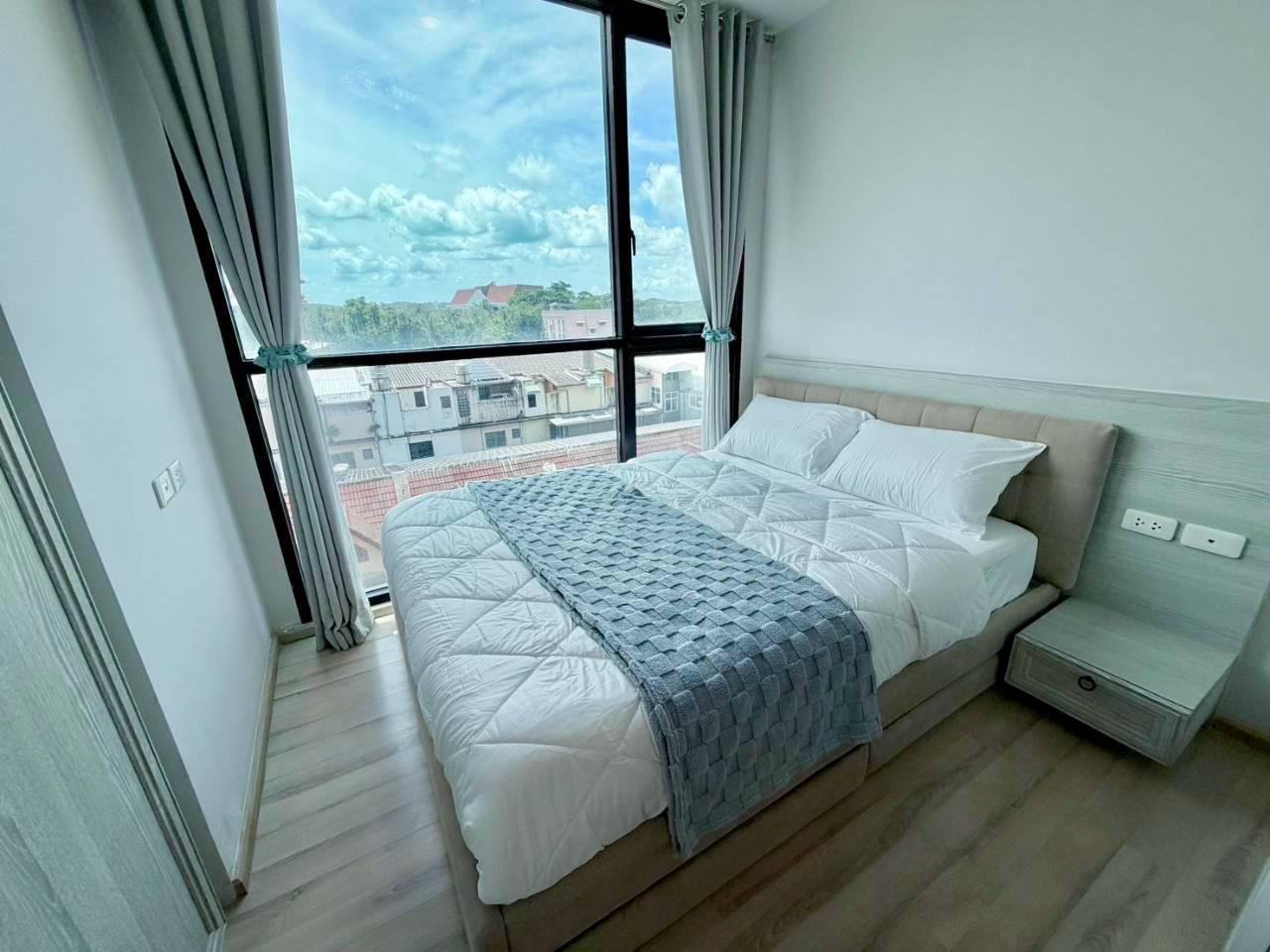 The Base Height WR-04781 7