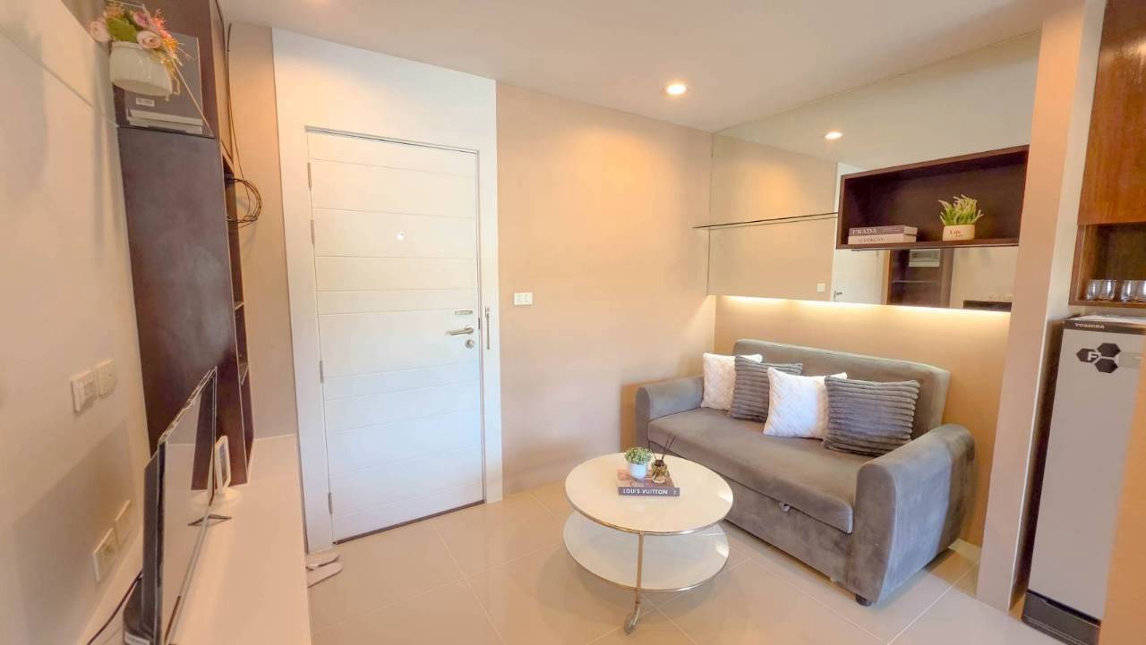 The Scene Condo WR-04794 2
