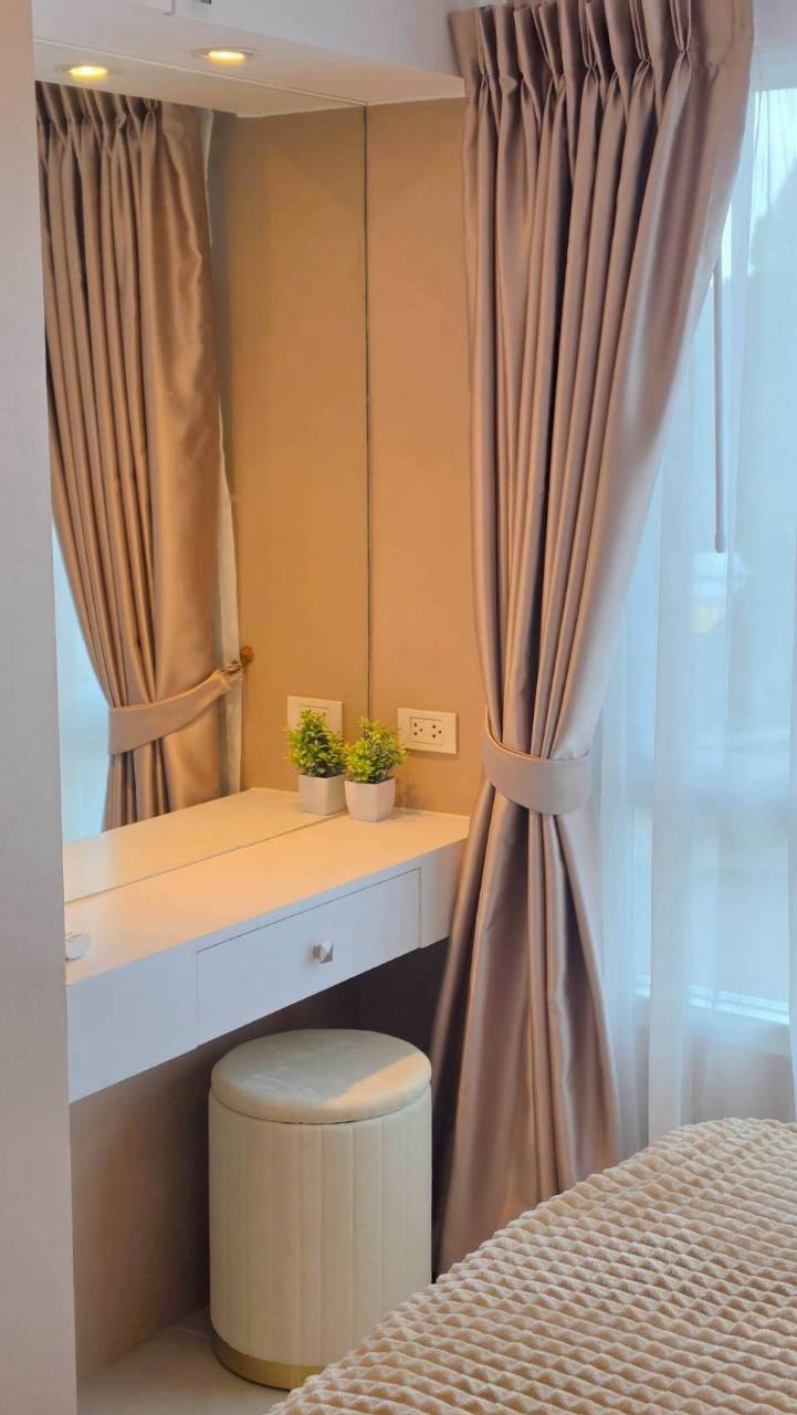 The Scene Condo WR-04794 5