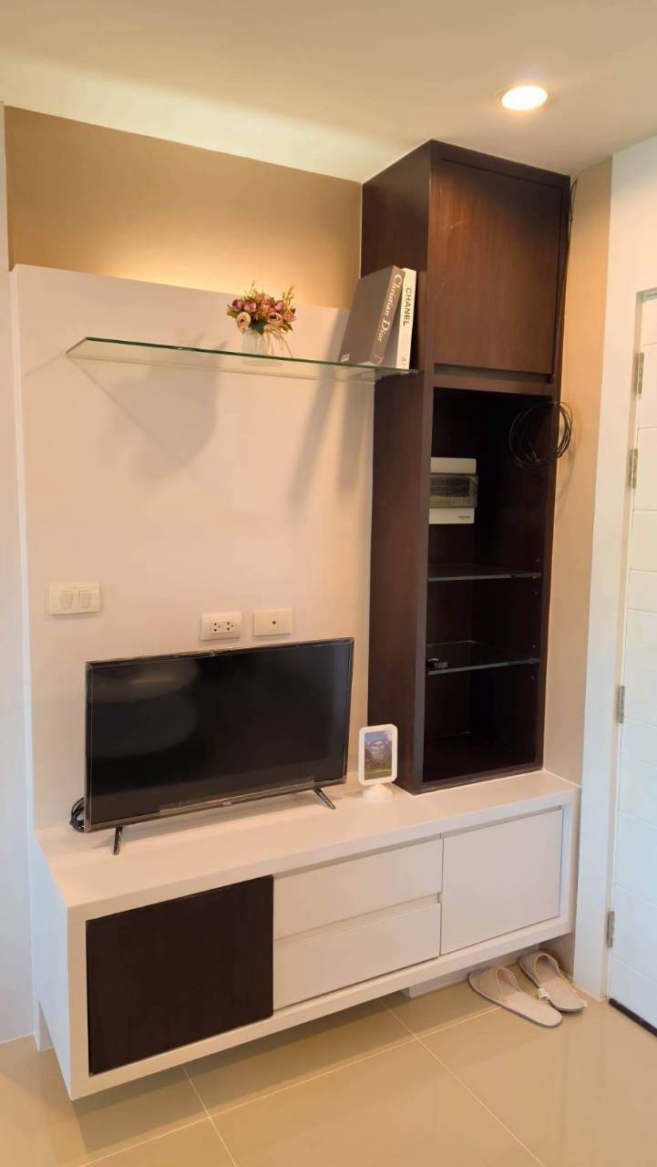 The Scene Condo WR-04794 7