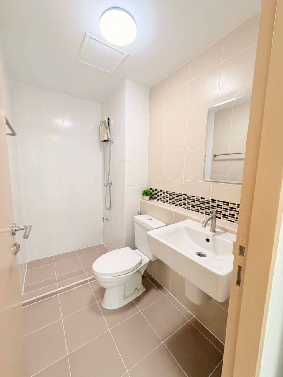 Dcondo Kathu WR-04795 10