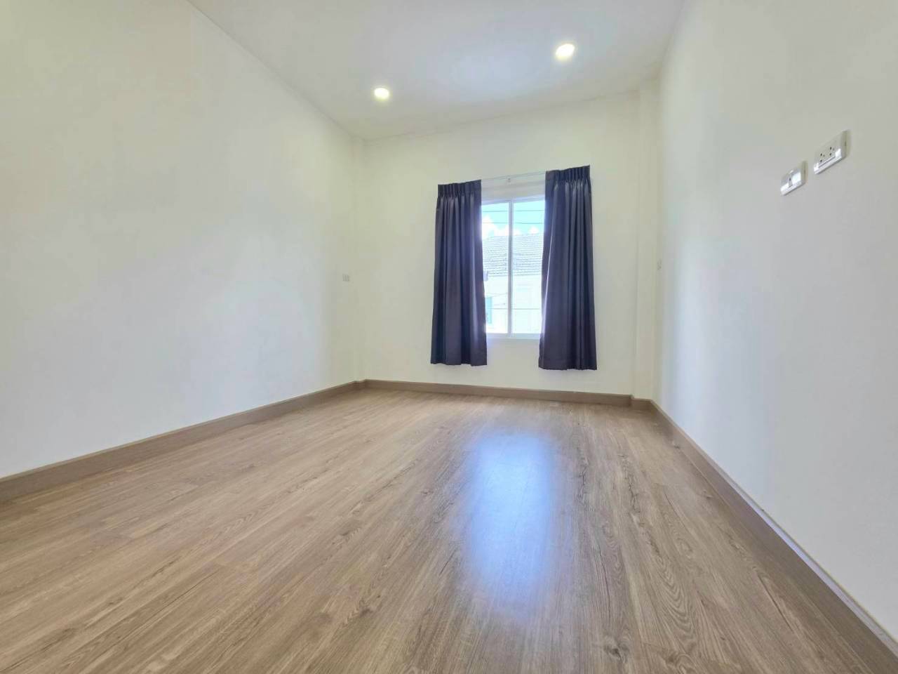 หมู่บ้านชนกานต์ดีไลท์ กู้กู WR-04809 2