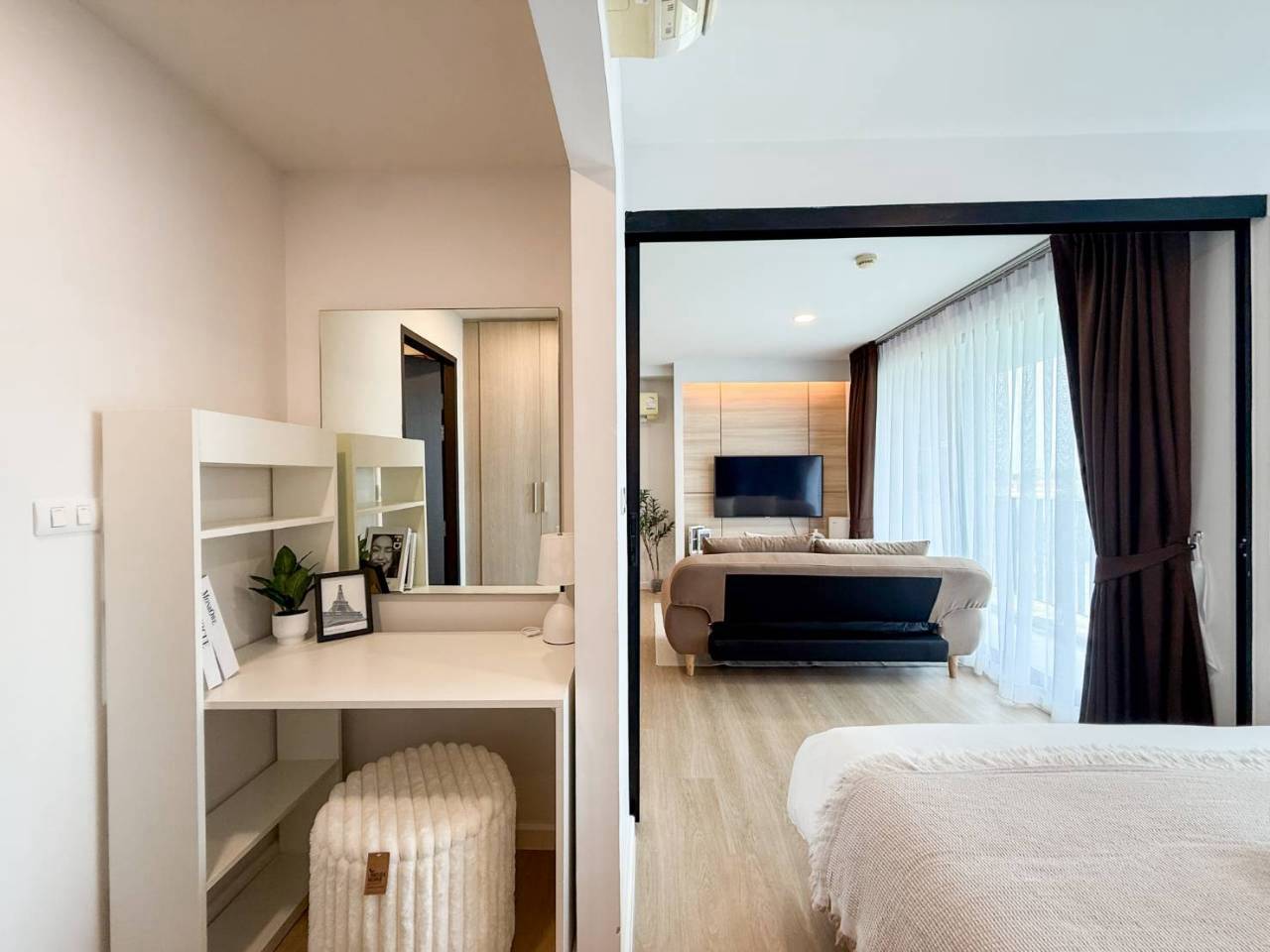 Centrio Condominium WR-04811 6