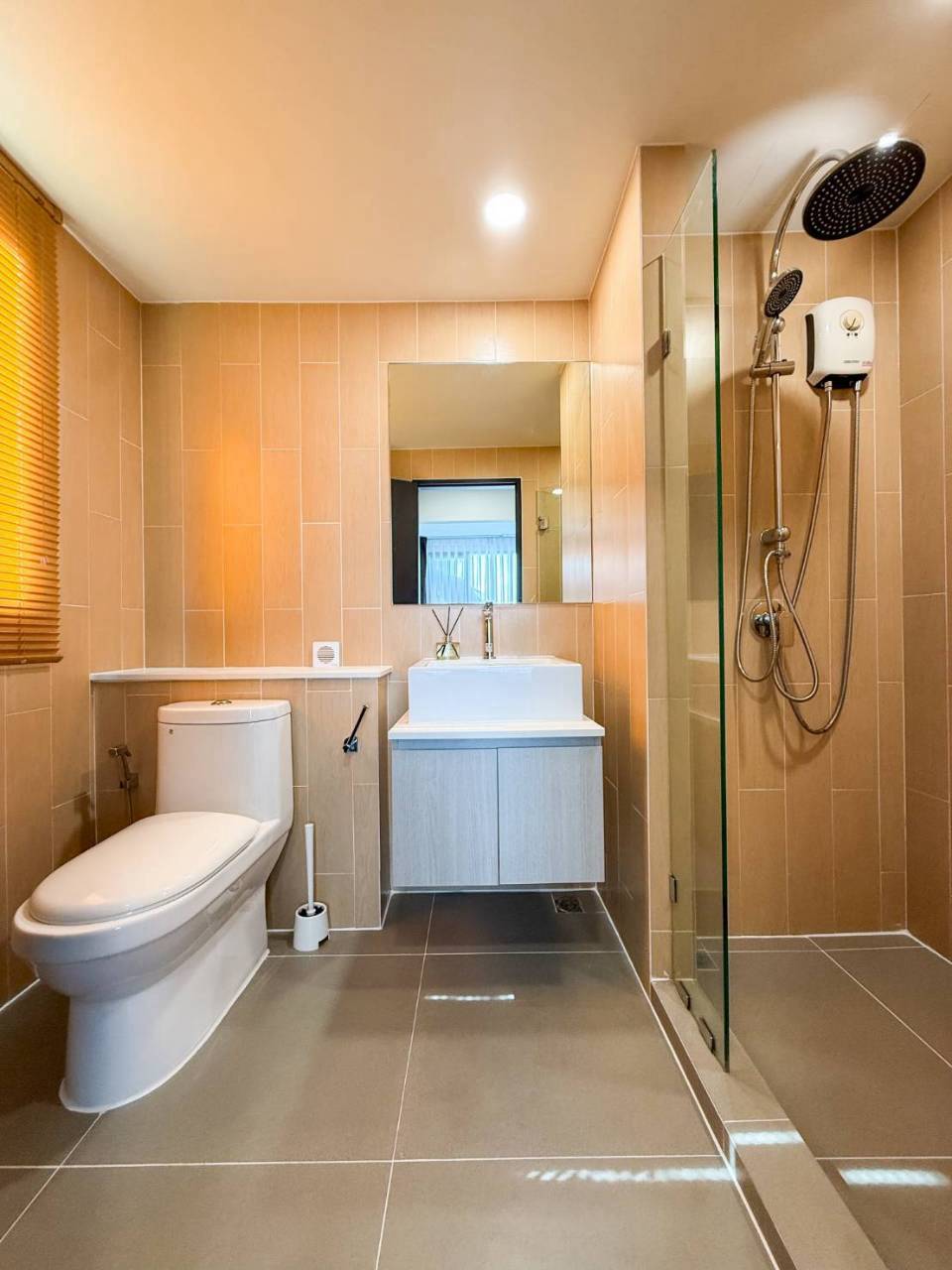 Centrio Condominium WR-04811 7