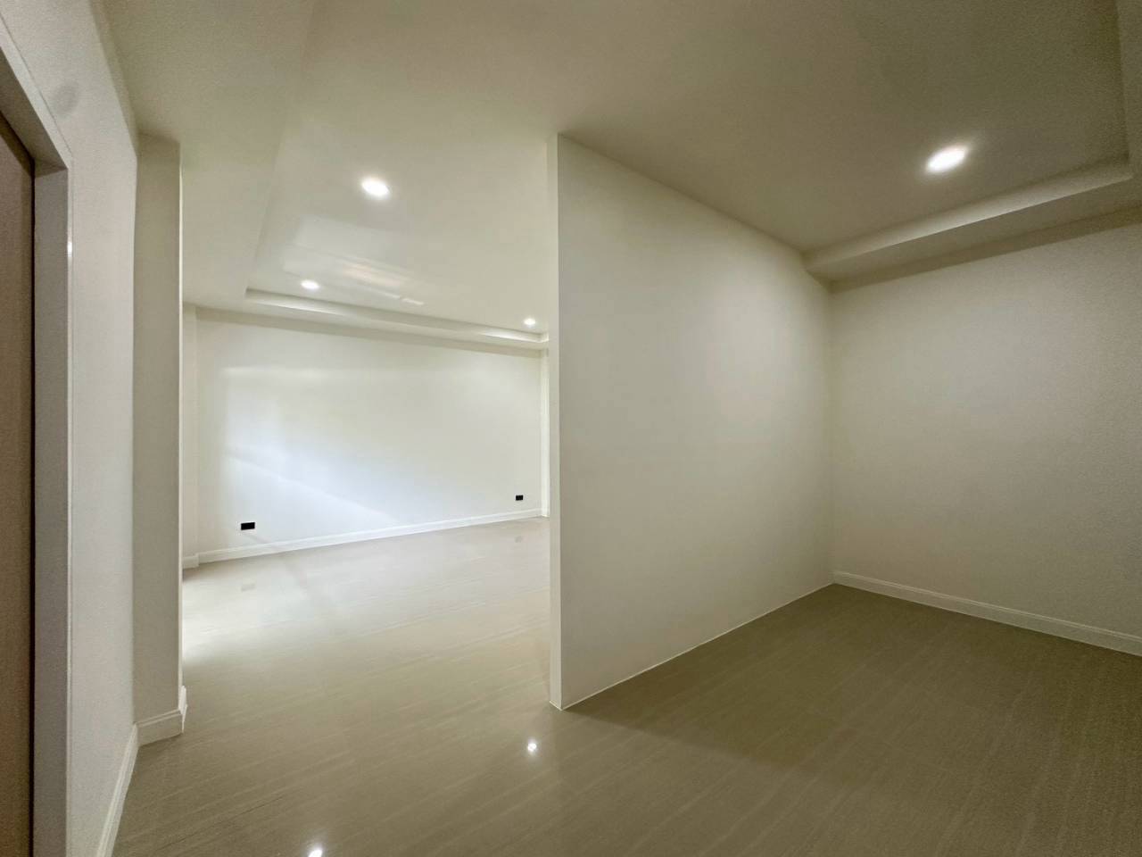 หมู่บ้านทรงคุณ นาบอน WR-04813 8