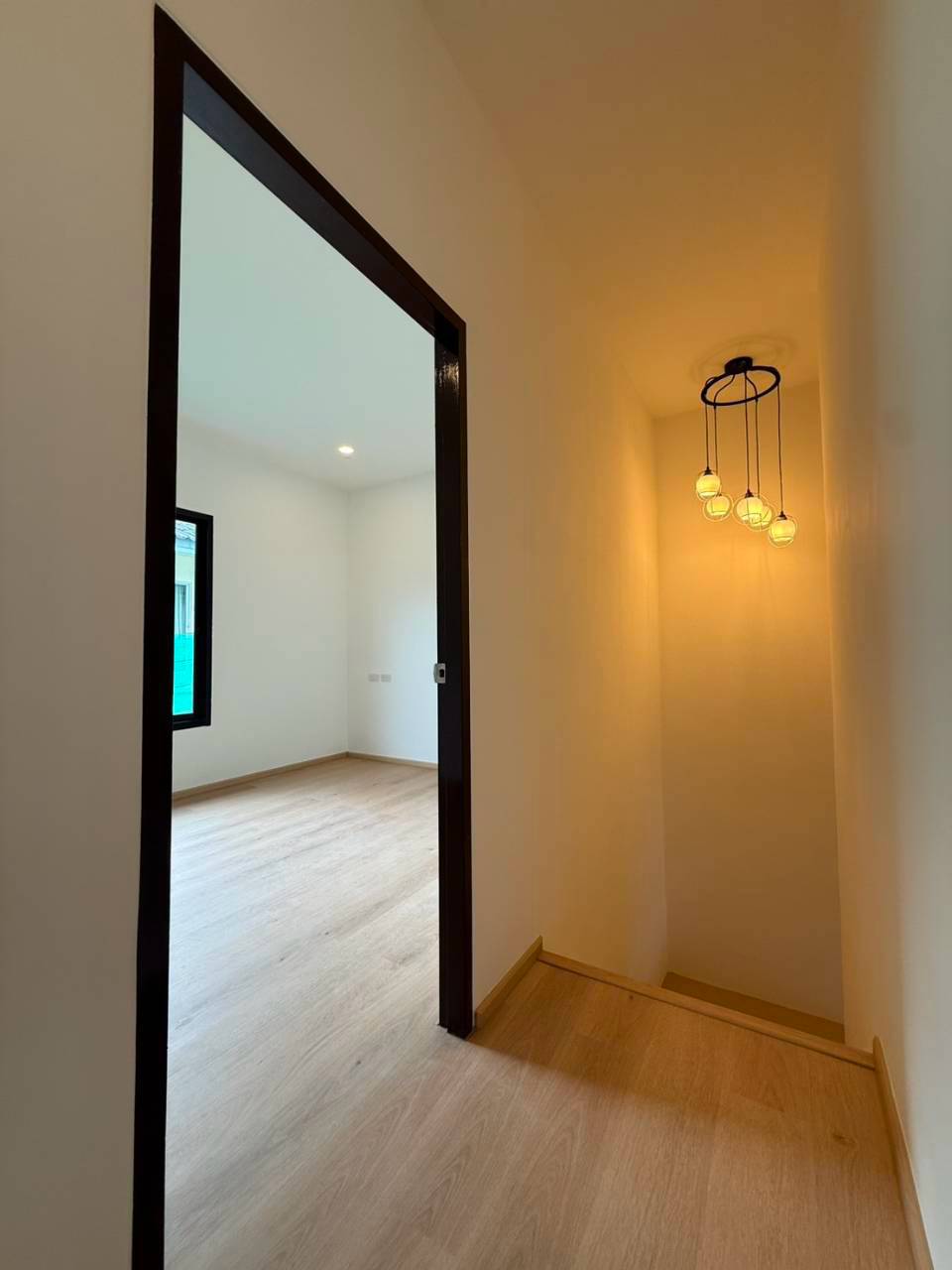 หมู่บ้านจอมทอง WR-04815 8