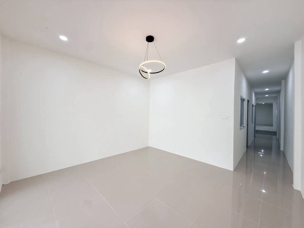 ทาวน์เฮ้าส์ โซนวิชิต WR-04820 2