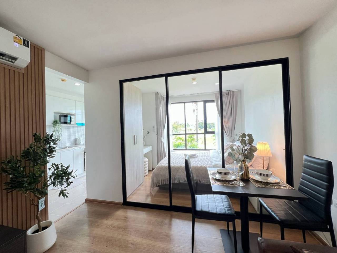 Centrio Condominium WR-04846 7