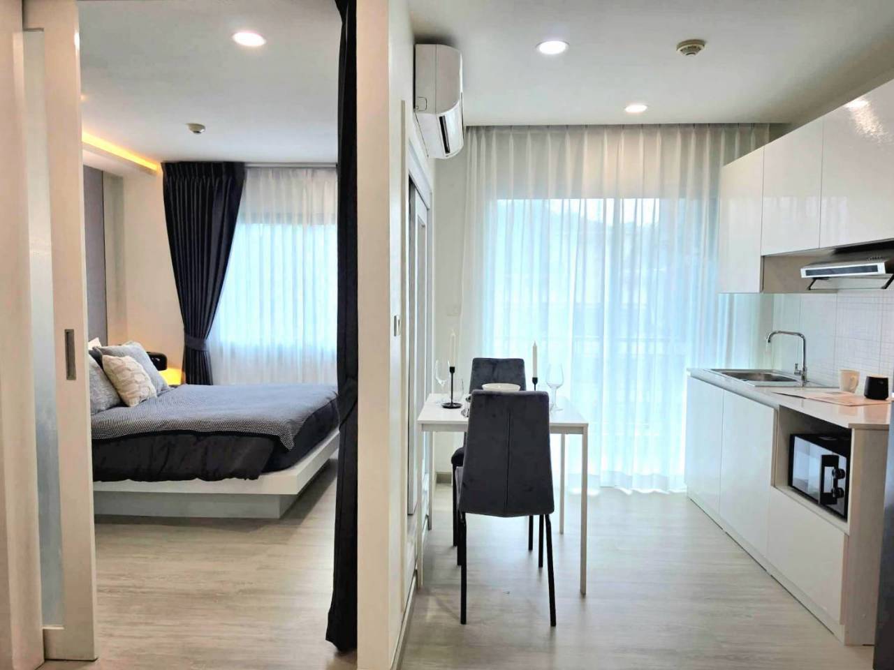 The Scene Condo WR-04851 6