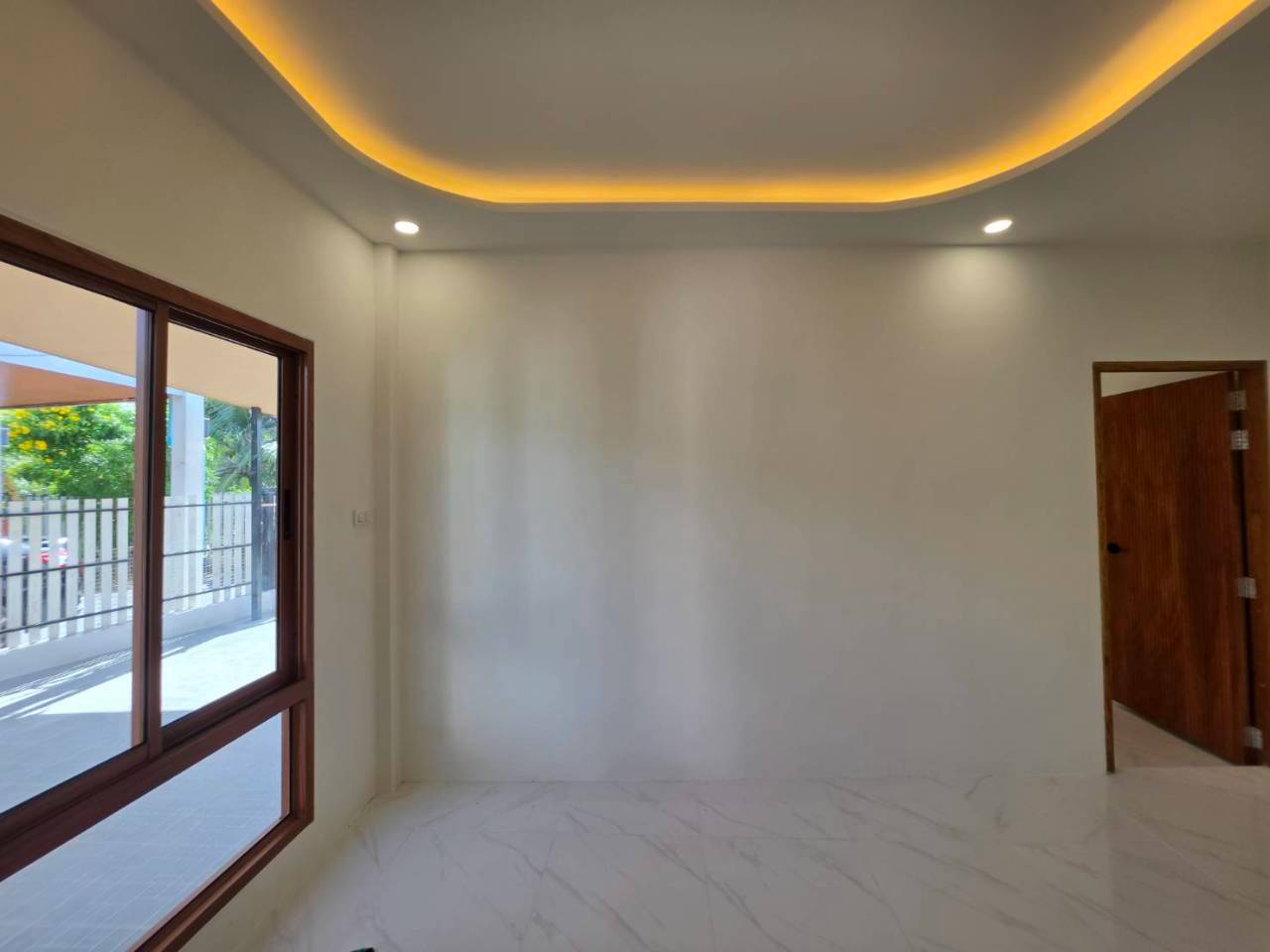 หมู่บ้านรัตนา WR-04854 3