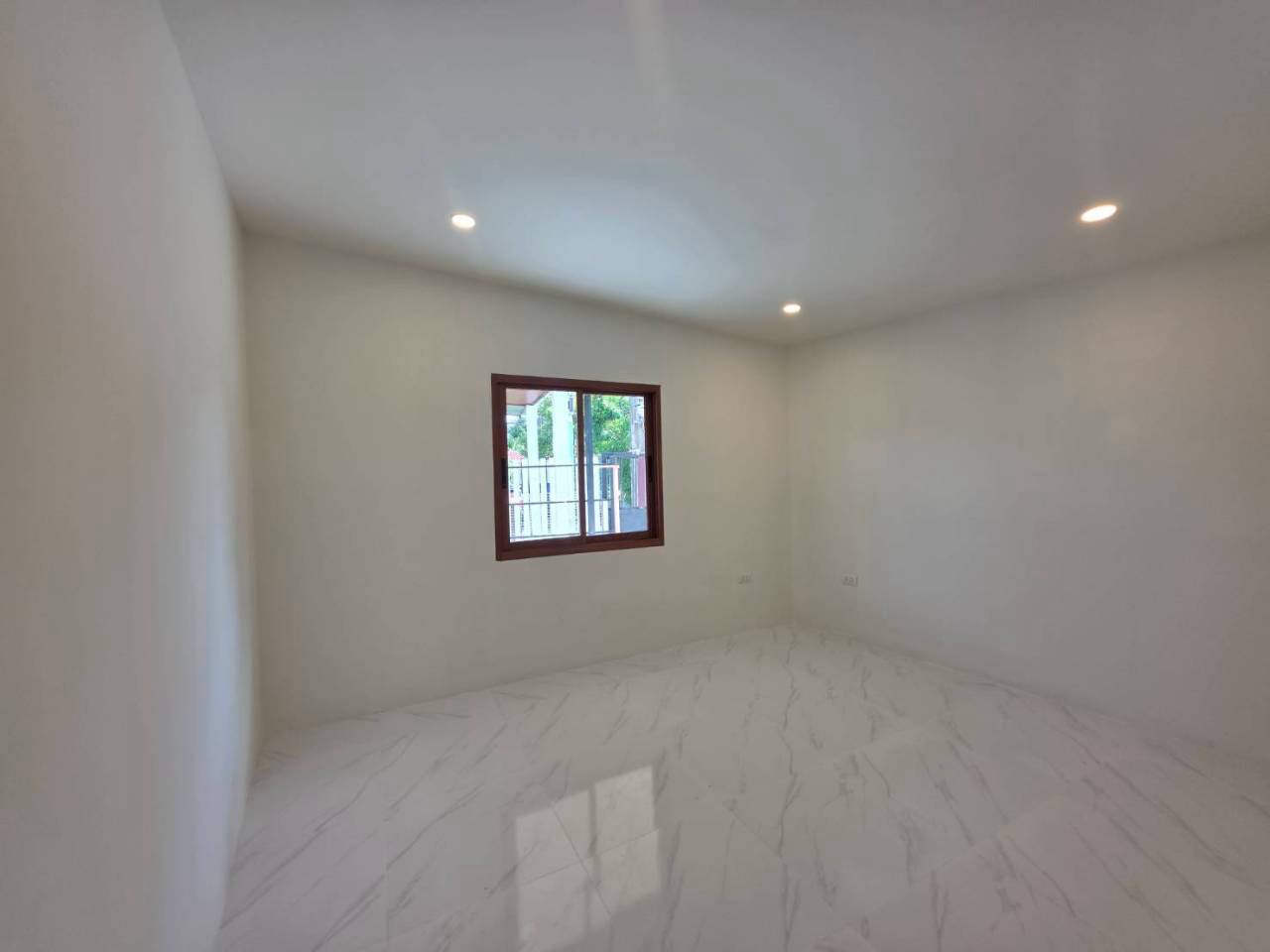 หมู่บ้านรัตนา WR-04854 7