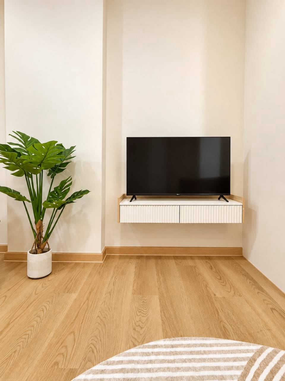 Phanason The Green Place Condominium WR-04865 3
