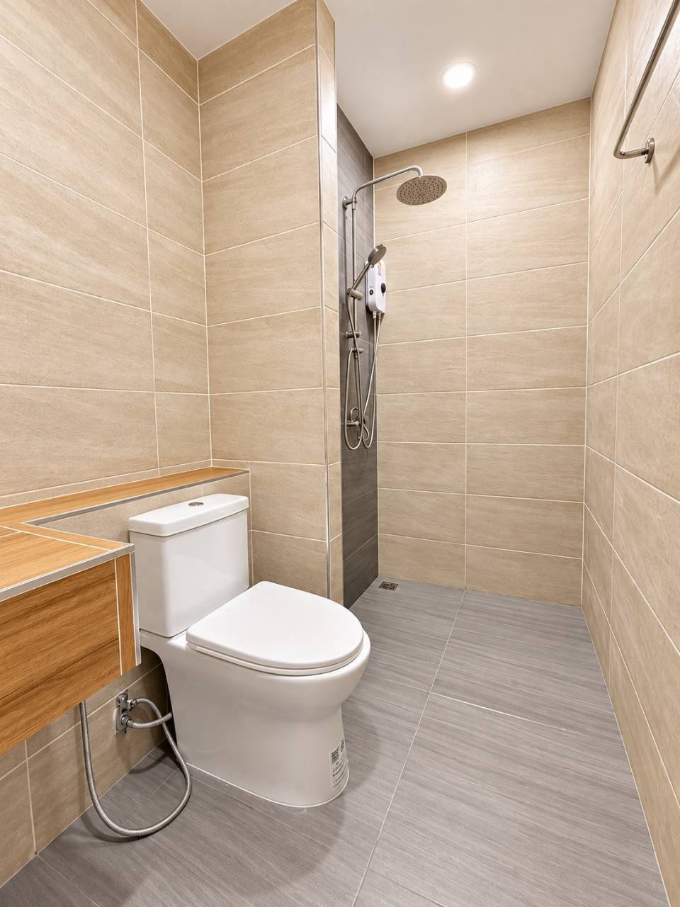 Phanason The Green Place Condominium WR-04865 8