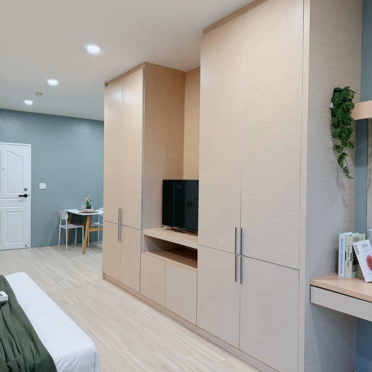 Phanason The Green Place Condominium WR-04874 5