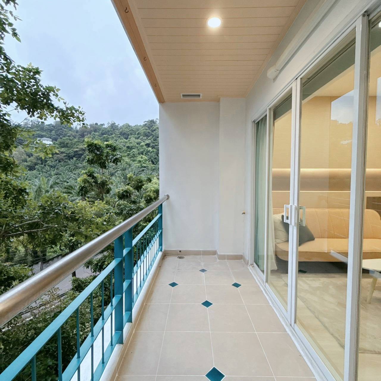 Phanason The Green Place Condominium WR-04874 9