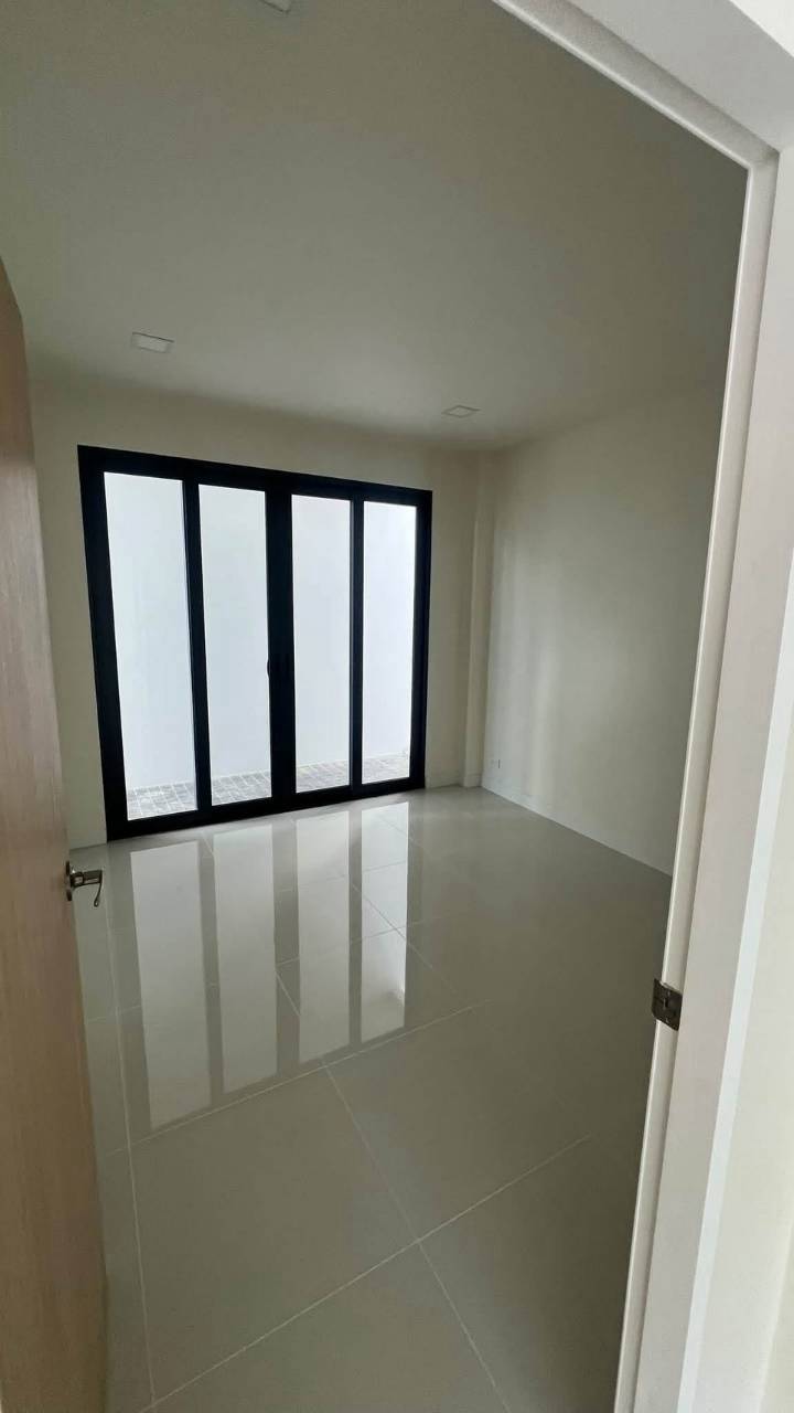 หมู่บ้านสุพิชฌาย์ เดอะเชอร์เคิล WR-04875 6