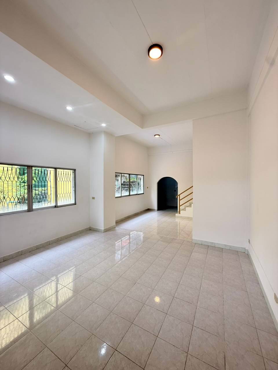 หมู่บ้านเทพสตรี WR-04888 2