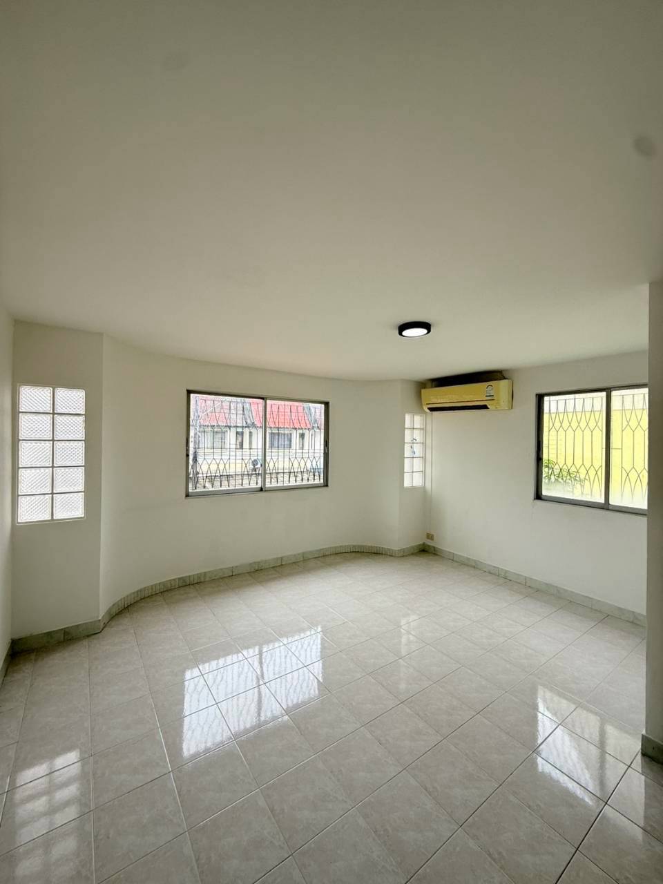 หมู่บ้านเทพสตรี WR-04888 8