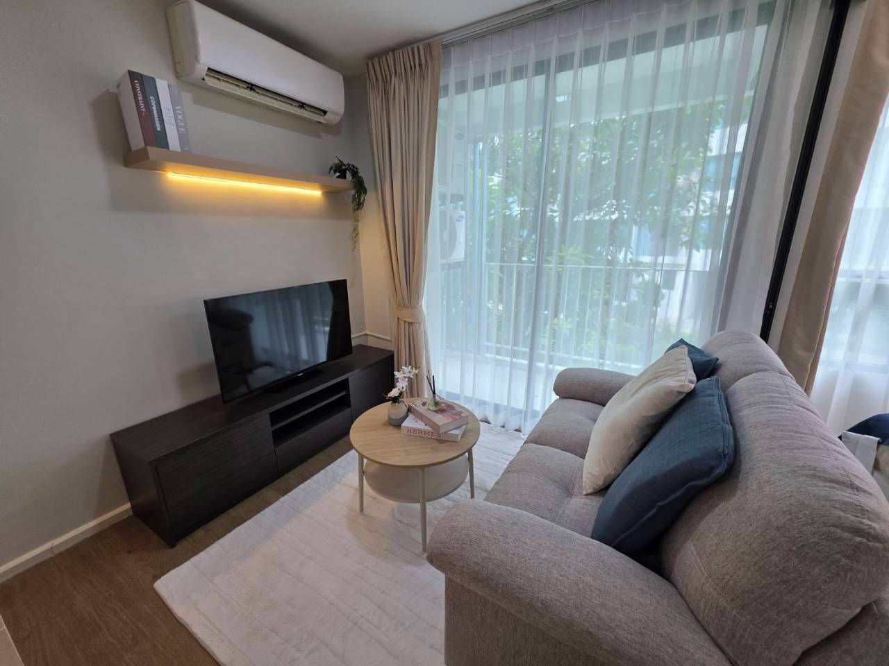Centrio Condominium WR-04900 5