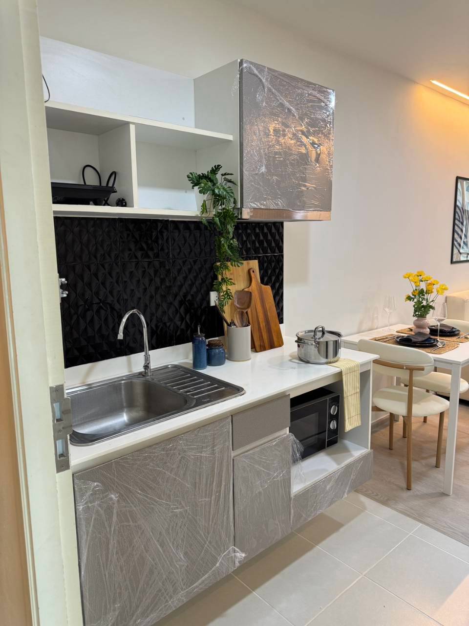 Zcape 3 Condominium WR-04902 9
