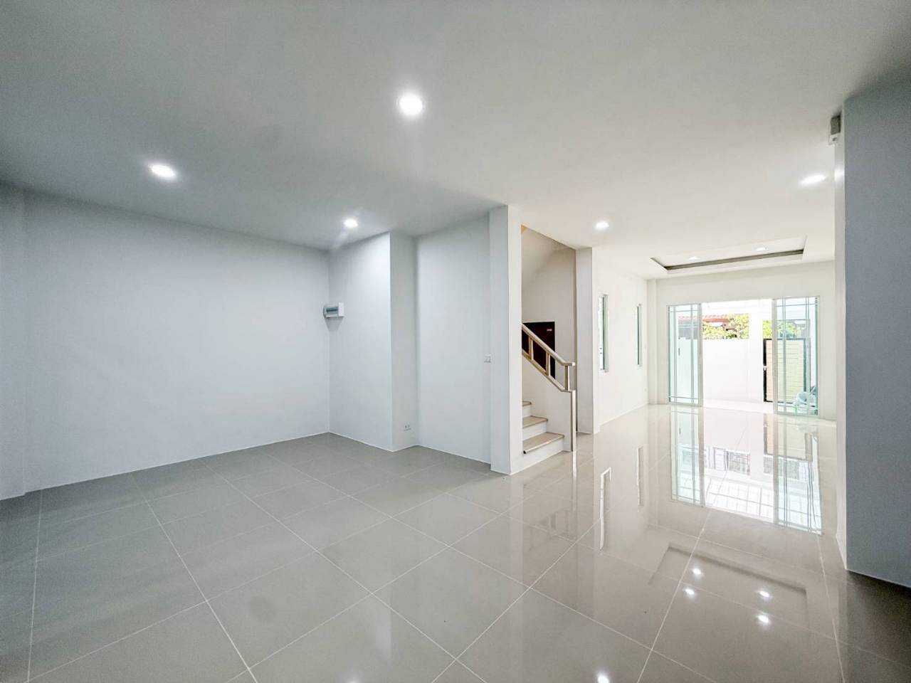 หมู่บ้านพนาสนธิ์ เรสซิเด้นท์ WR-04738 2