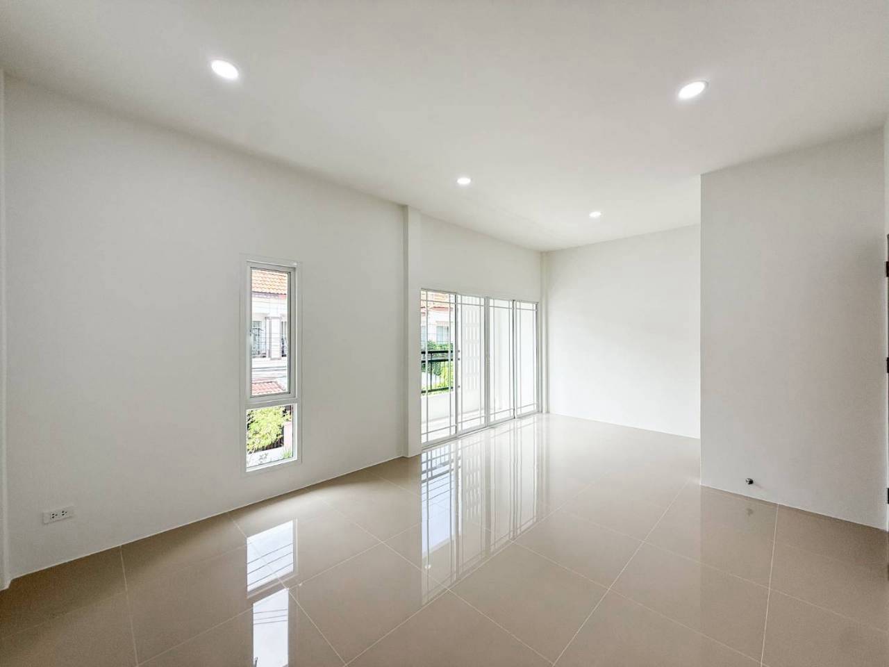 หมู่บ้านพนาสนธิ์ เรสซิเด้นท์ WR-04738 7