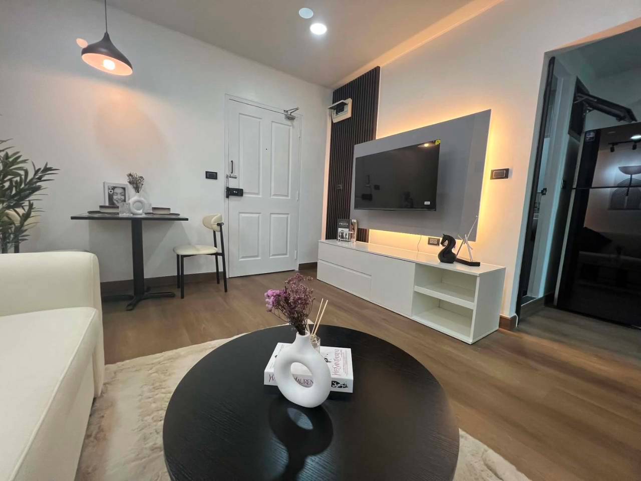 Dcondo Kathu WR-04923 4