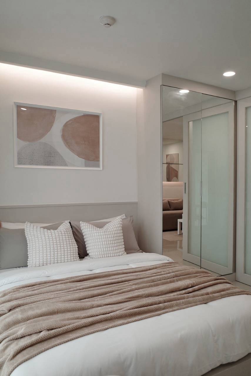 The Scene Condo WR-04927 3