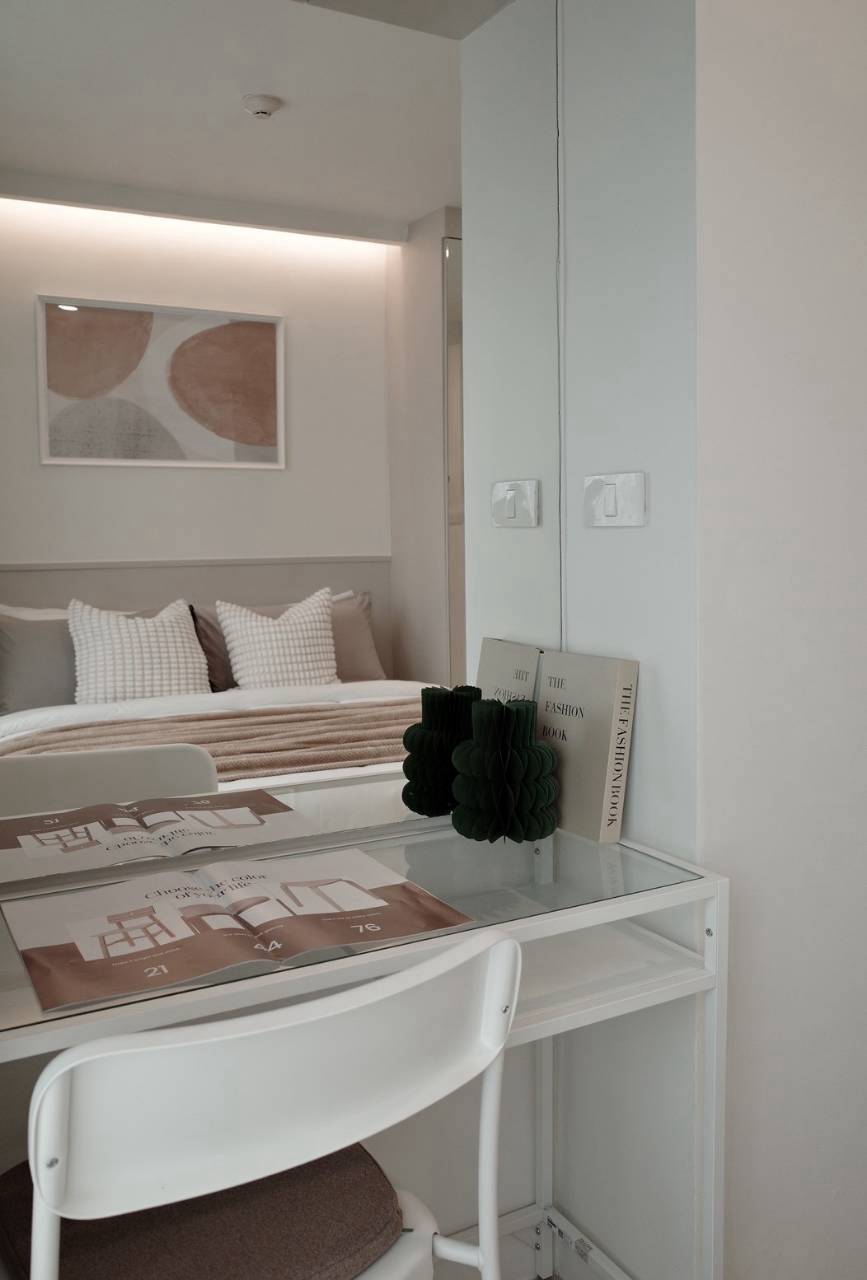 The Scene Condo WR-04927 5