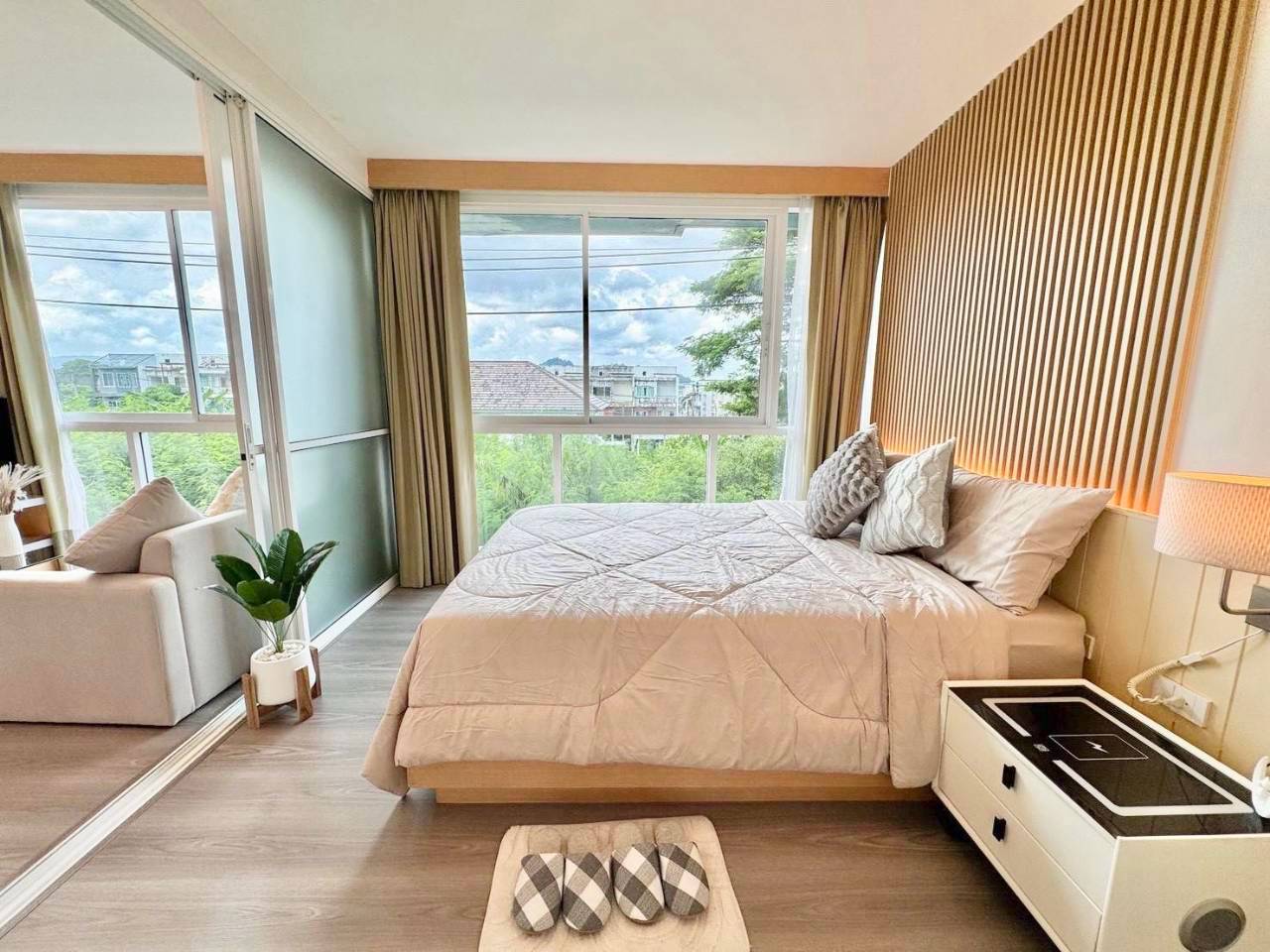 The Wide Condominium WR-04937 4