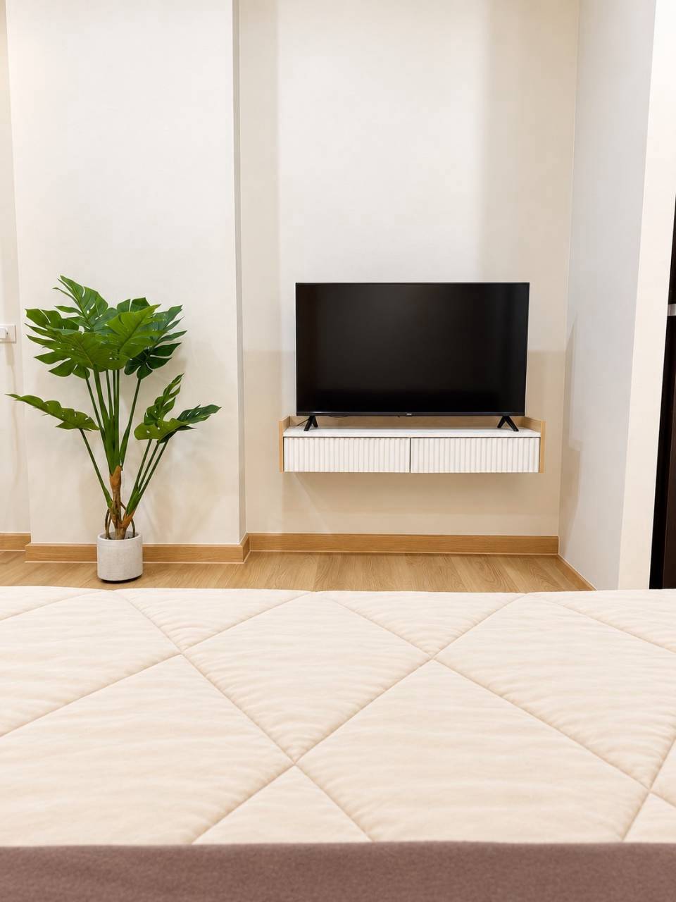 Phanason The Green Place Condominium WR-04947 7