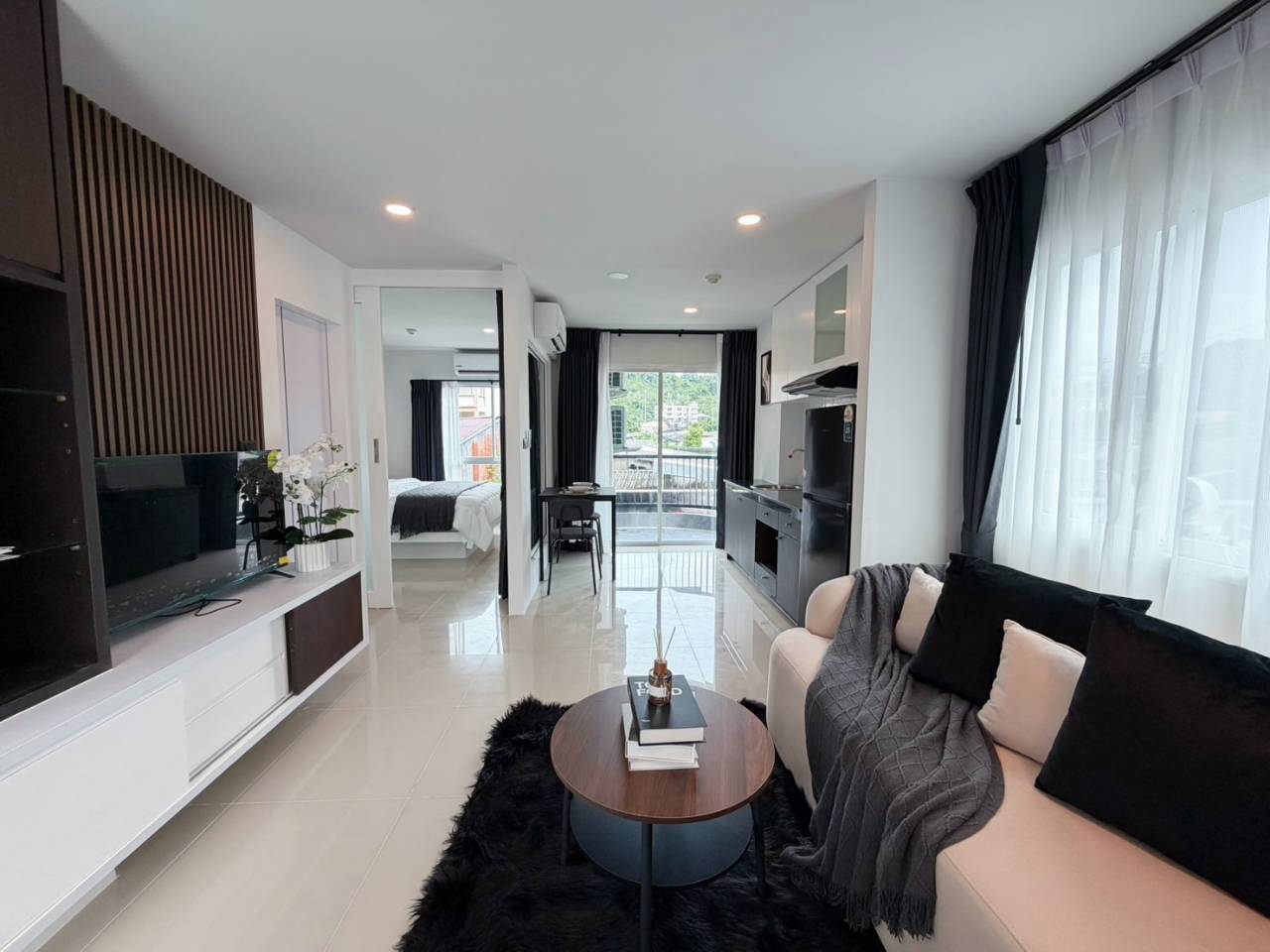 The Scene Condo WR-04952 7
