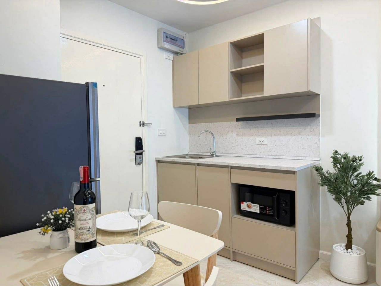 Zcape 3 Condominium WR-04953 8
