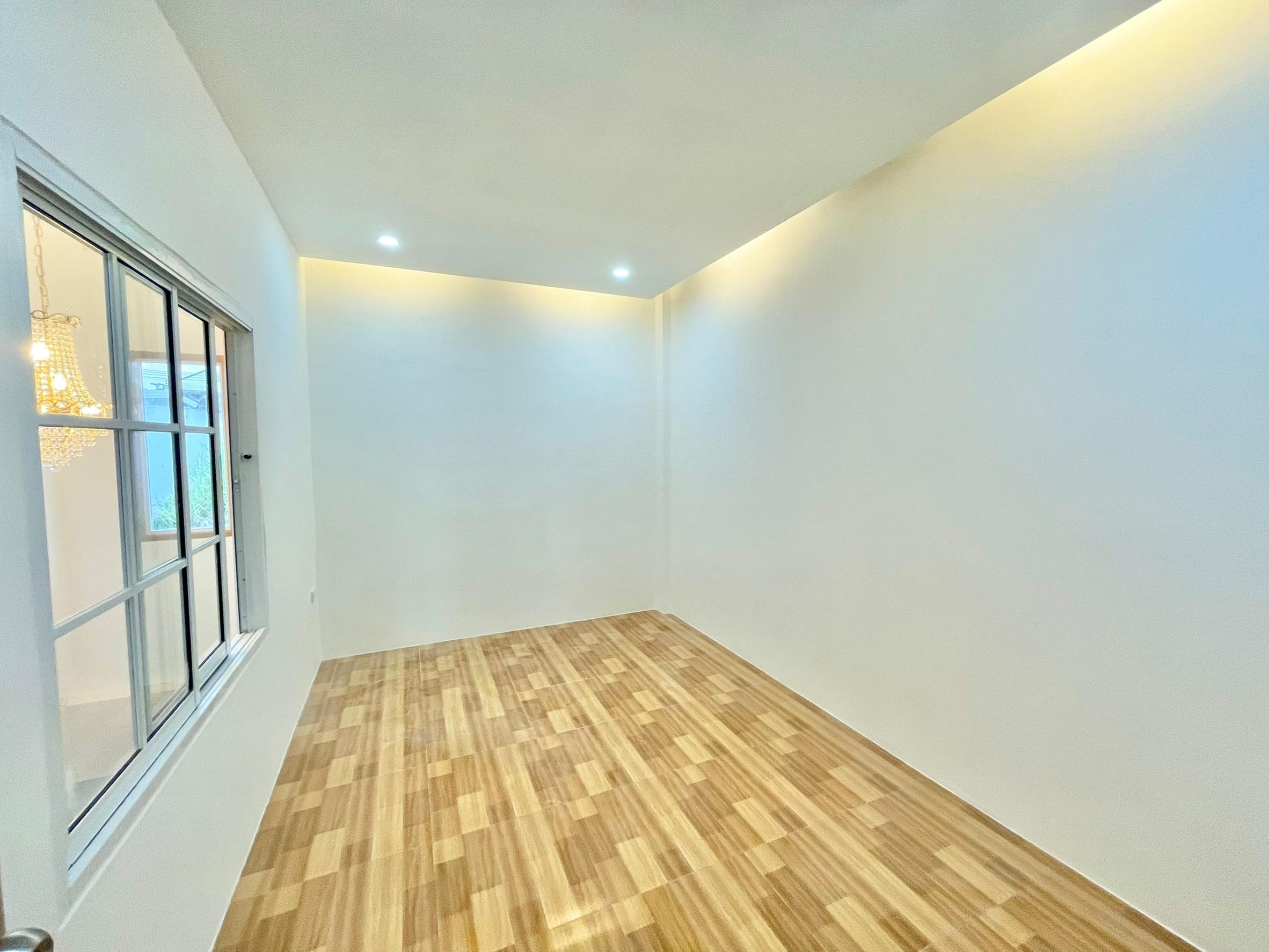 ทาวน์เฮ้าส์ 2 ชั้น โซนวิชิต WR-00589 8