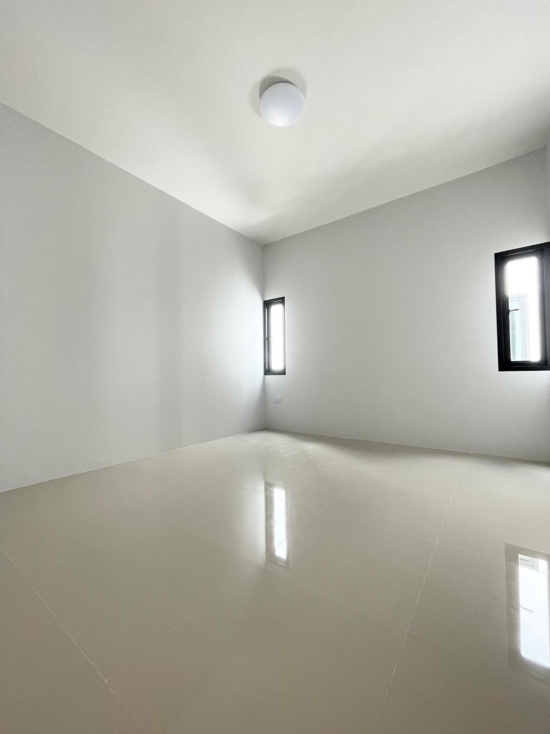 บ้านแฝด หลังตลาดนากก โซนฉลอง WR-00594 6