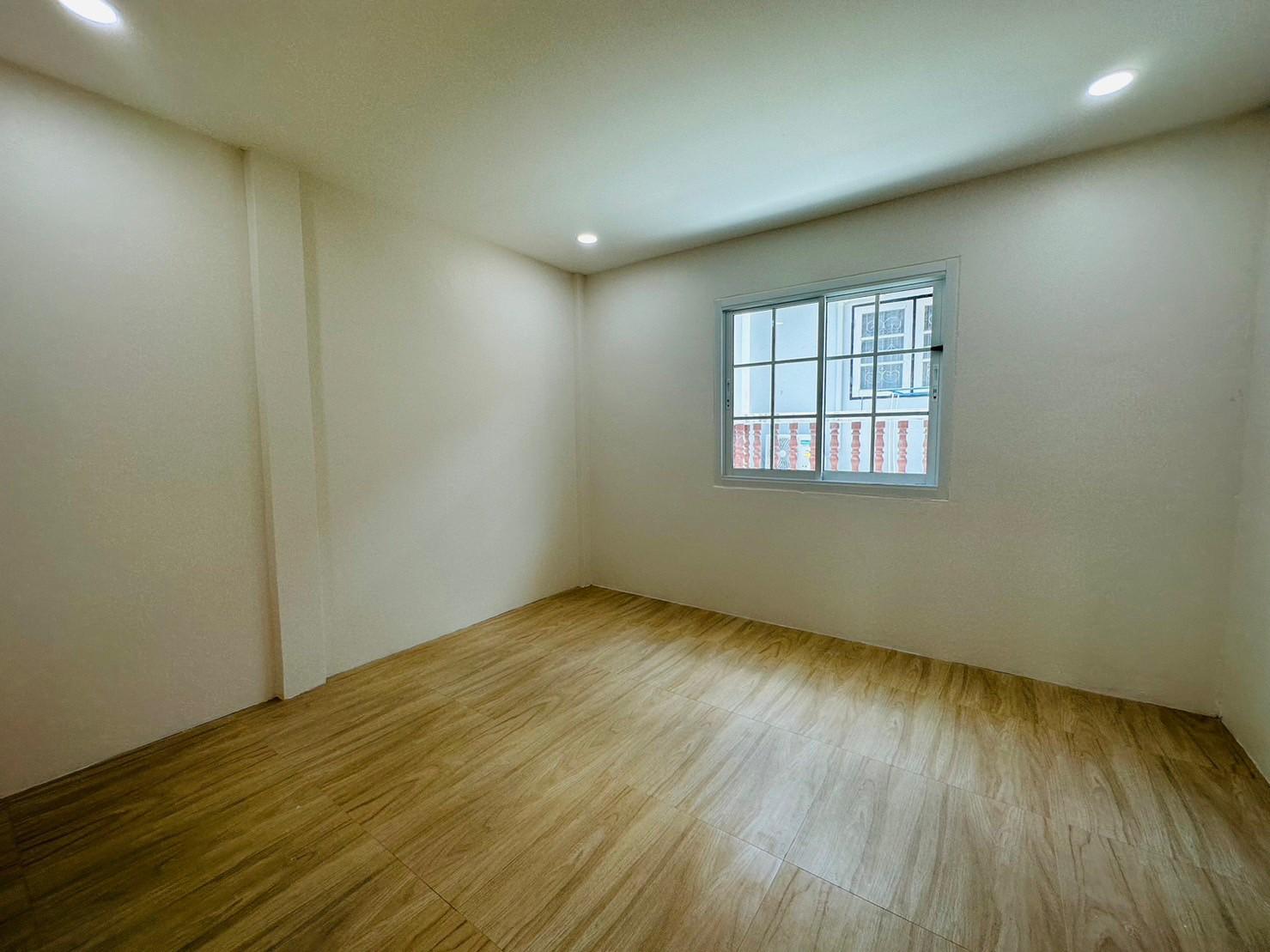 หมู่บ้านกานดา เมืองทอง WR-00757 9