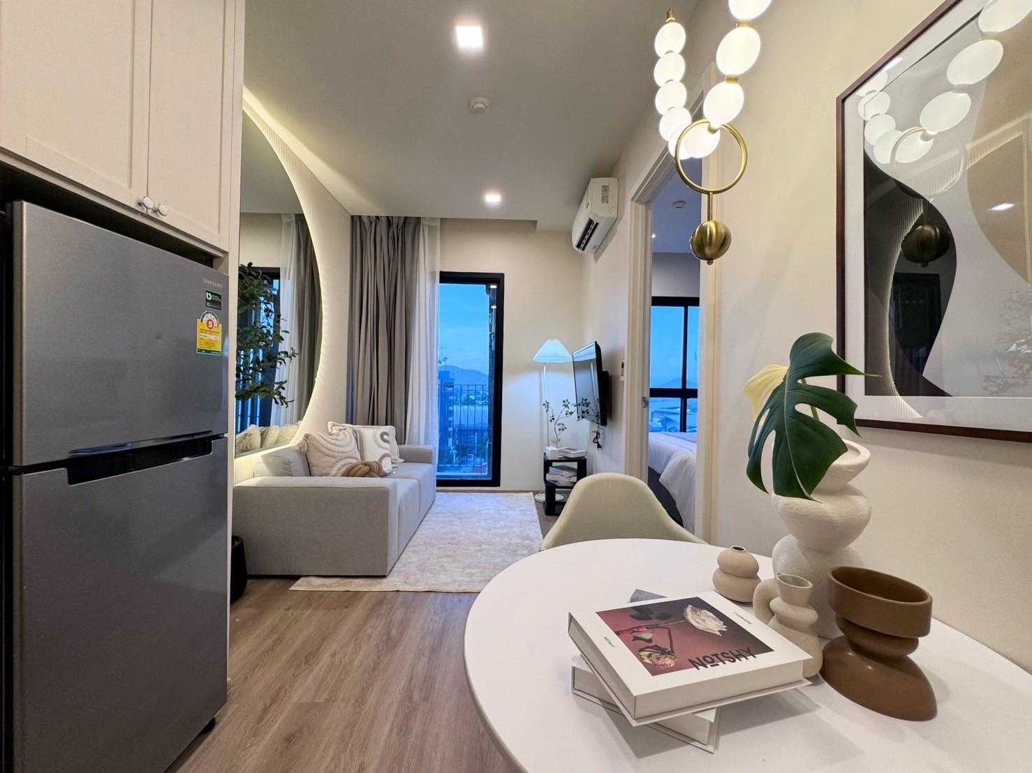 DLUX Condominium WR-02005 10